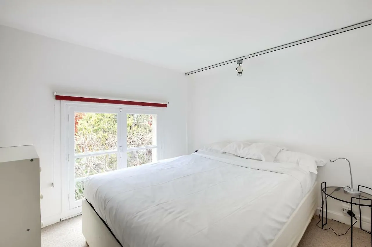 Unit 010 Cherche Midi 19 *
